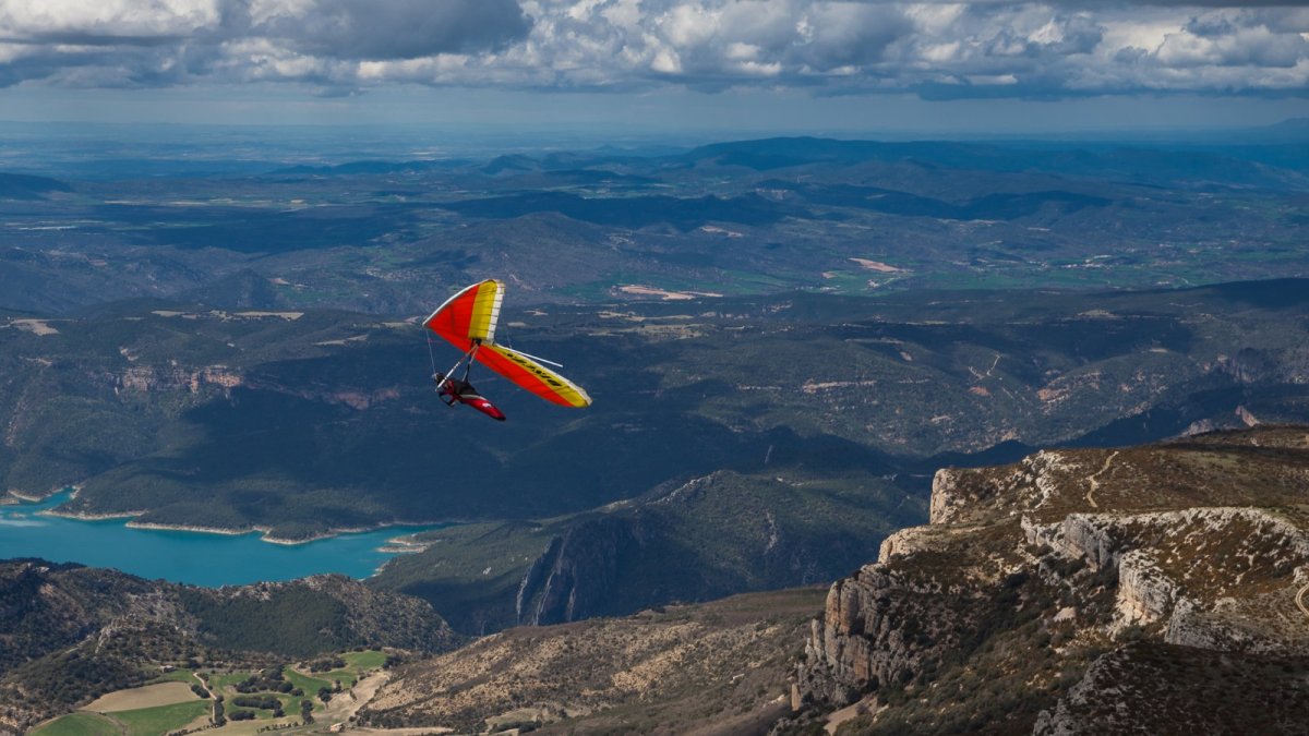 Una vista aérea de la zona de Àger, que acogerá dos grandes citas estos dos próximos años.