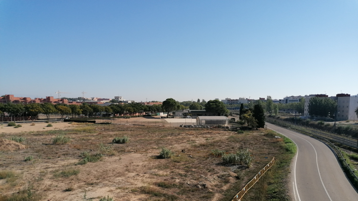 Los vecinos proponen edificar un centro multiusos por esta zona del barrio. - S.E.