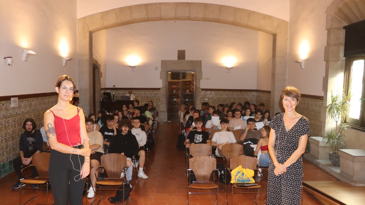 Sessió ahir de presentació del programa de l’Acadèmia del Cinema Català a l’Aula Magna de l’IEI. - IEI