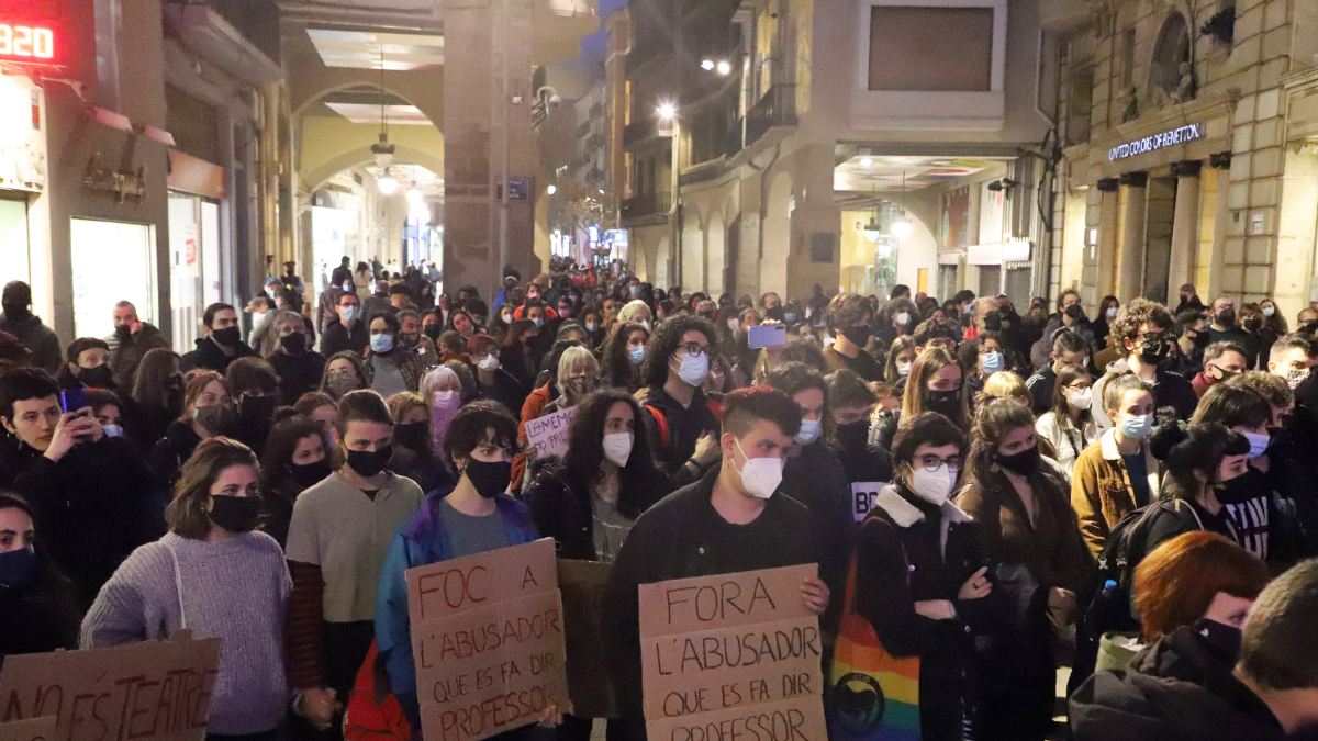Concentración de marzo de 2021 para condenar los casos de abusos en el Aula. - SEGRE