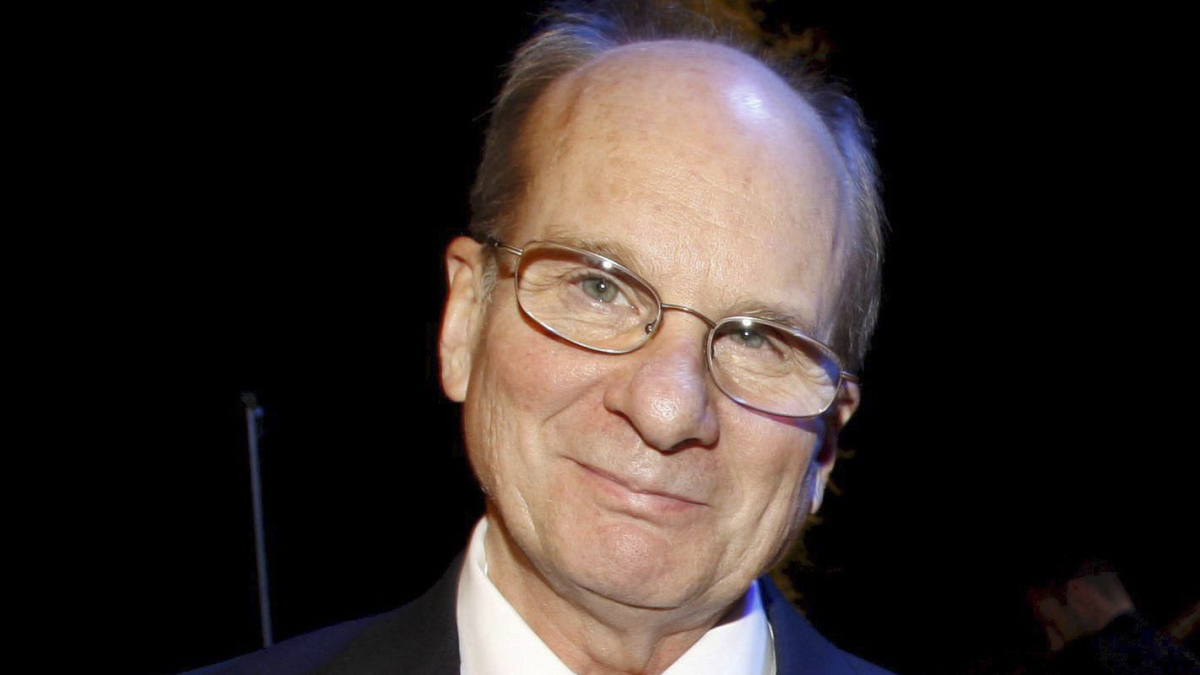 Louis E. Brus en una imatge d'arxiu.