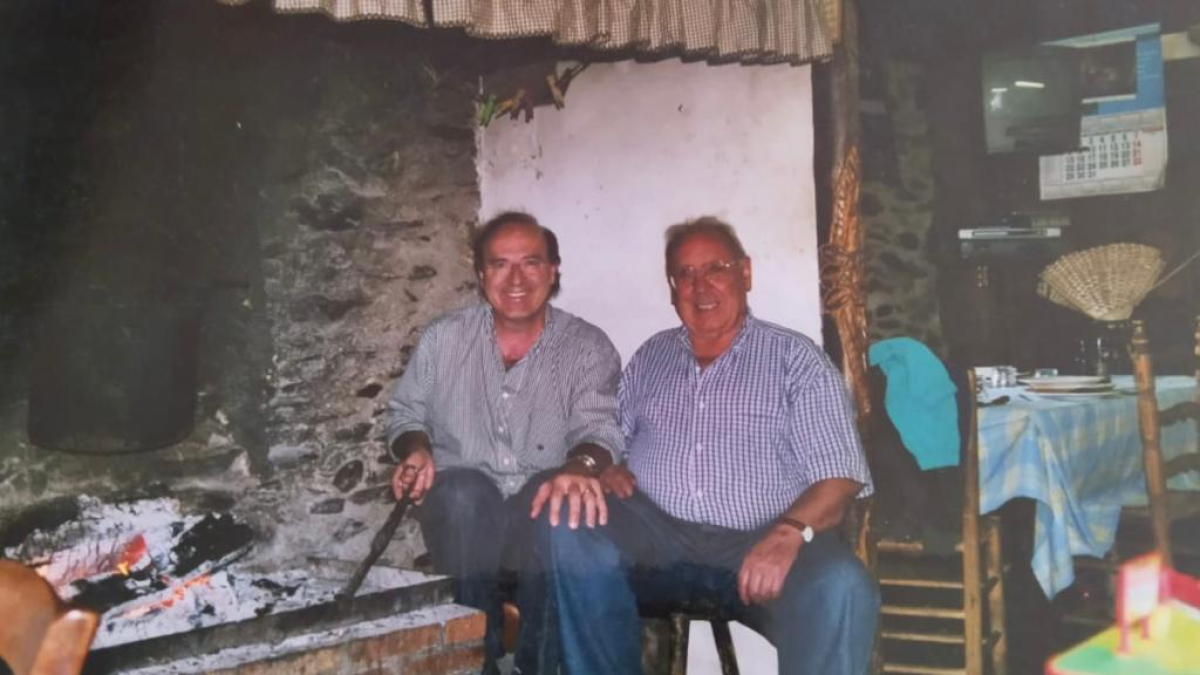 Josep Ordi, en la izquierda, junto a Jacint Lladós, que falleció a los 90 años durante la pandemia.