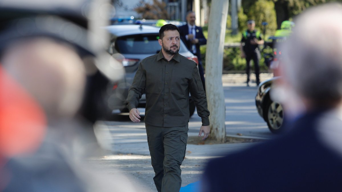 El president d’Ucraïna, Volodimir Zelenski, a la seua arribada al Palau de Congressos de Granada.