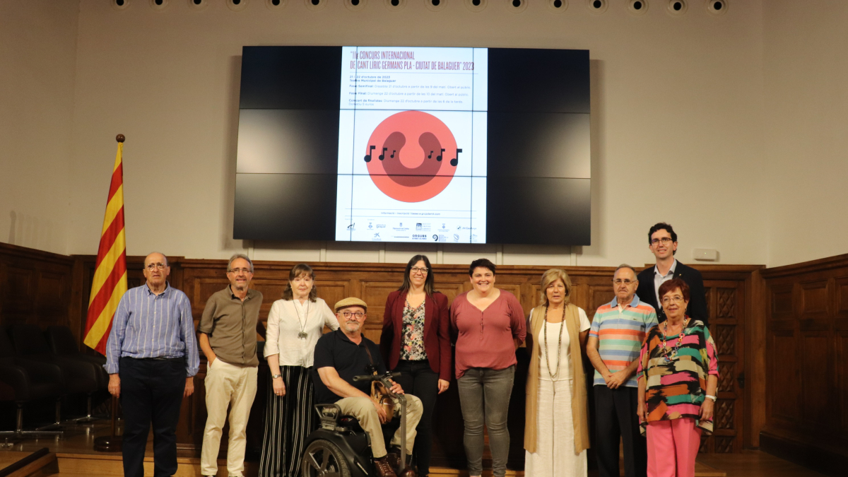 Presentación del evento en el IEI, que colabora en el concurso. - IEI