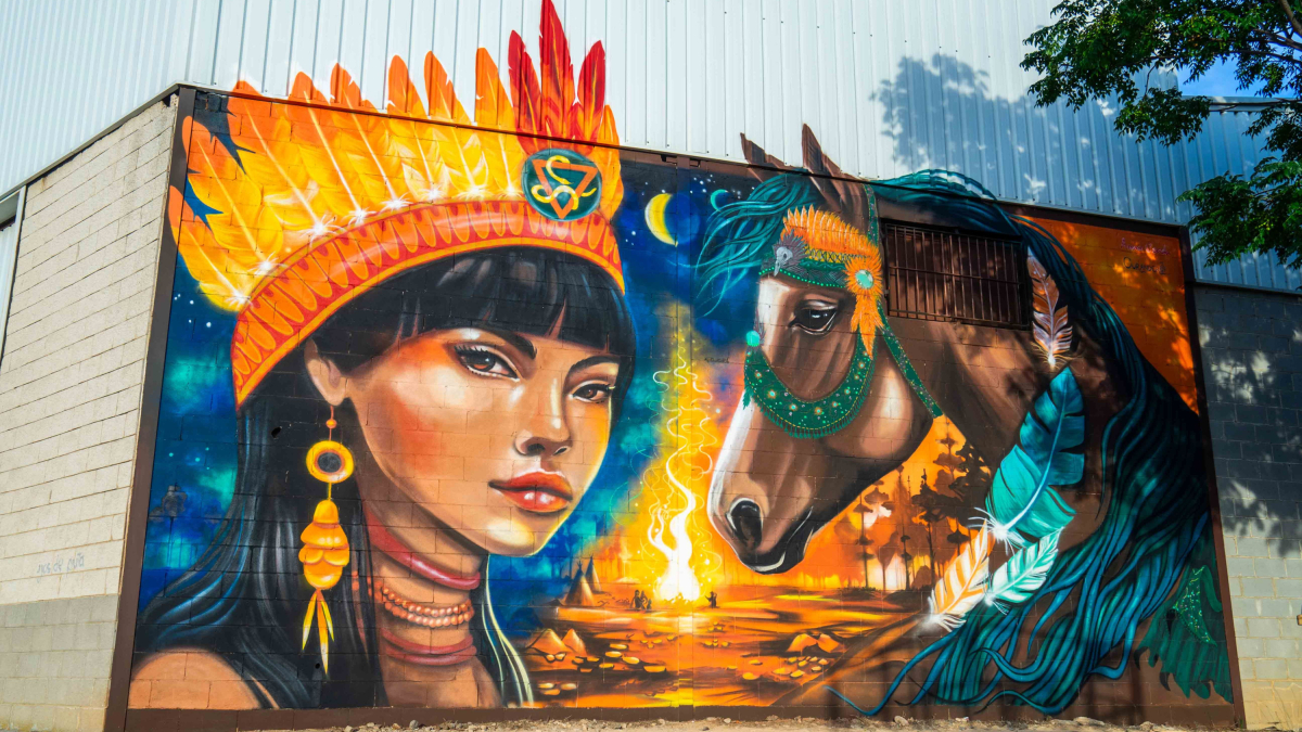El mural “The horse” realitzat per l’artista francesca AnnaConda.