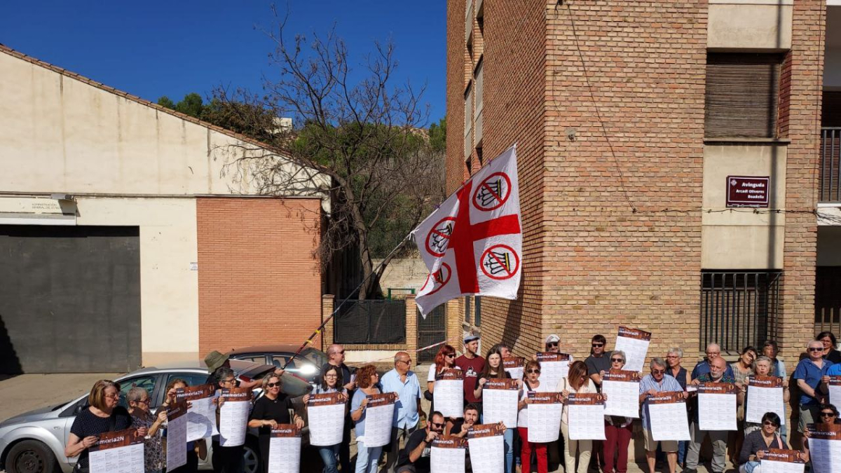 La acción antimilitarista de ayer, en el marco del ciclo Memoria 2.º.
