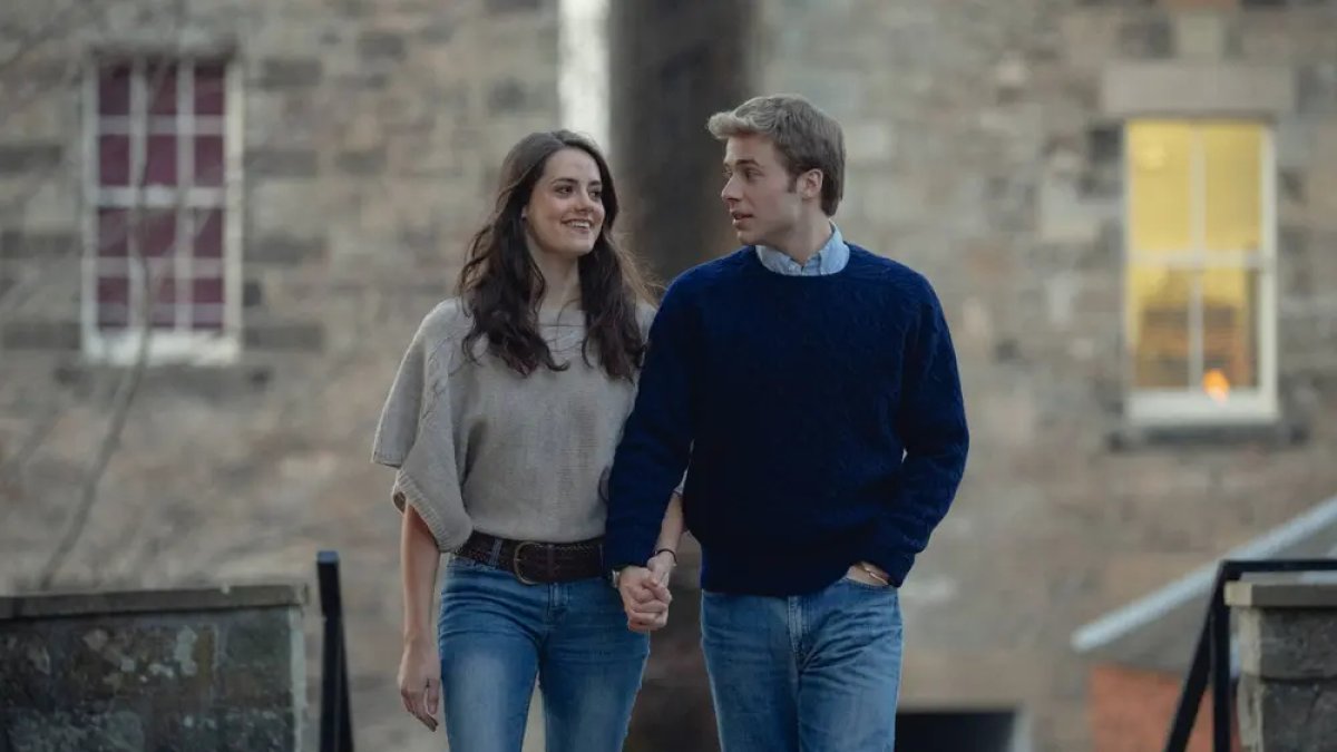 Meg Bellamy i Ed McVey, com a Kate Middleton i Guillem. - NETFLIX