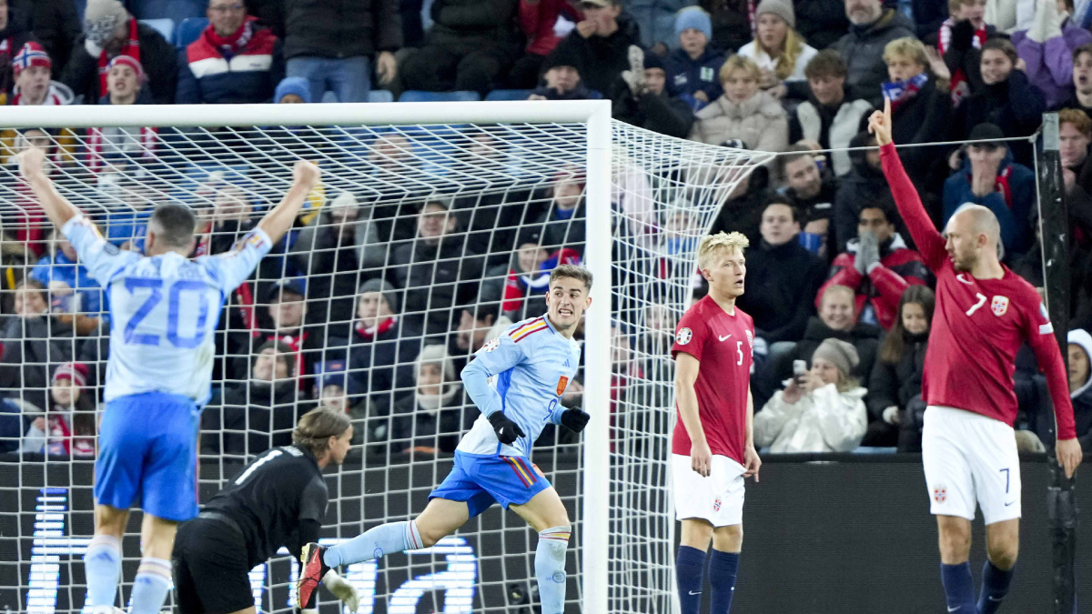 Gavi celebra el gol que clasificó a España para la Eurocopa. - EFE