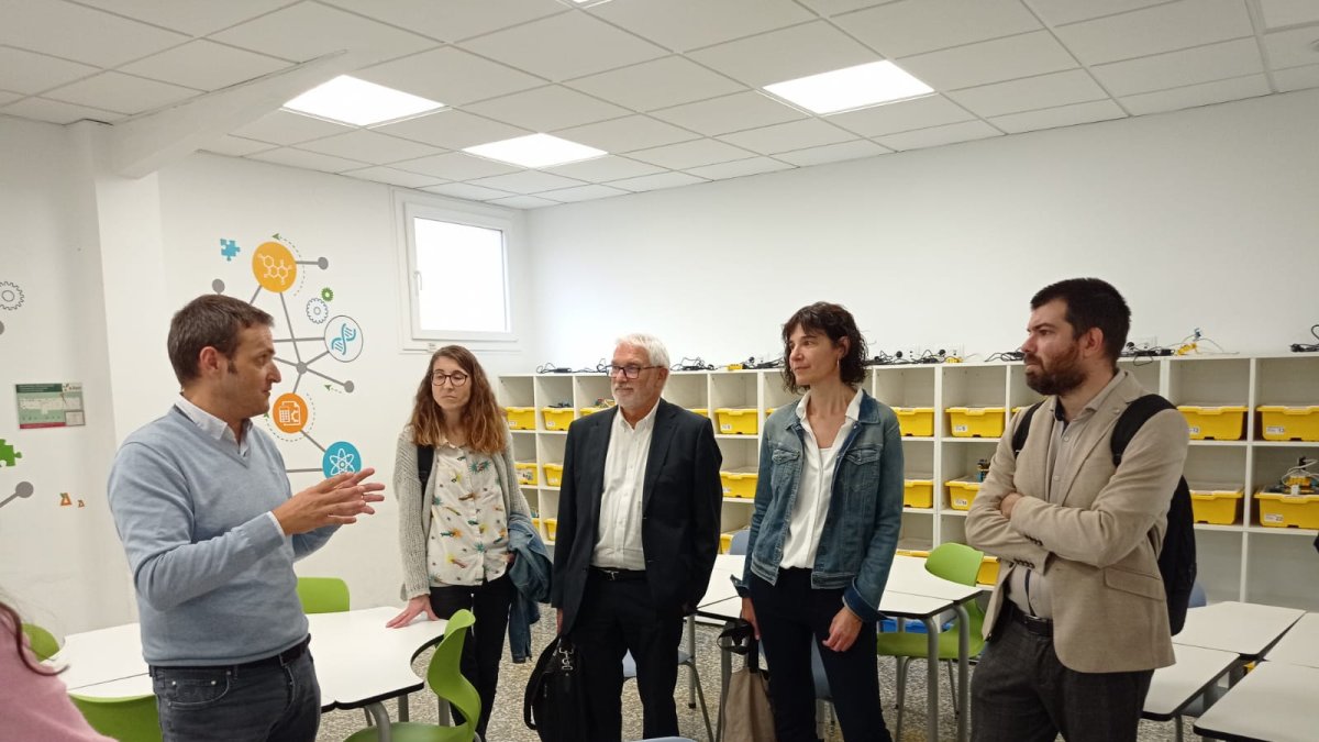 Representants d’Educació, la CAG i el consistori de Guissona es van reunir ahir en aquesta localitat. - DEPARTAMENT D’EDUCACIÓ