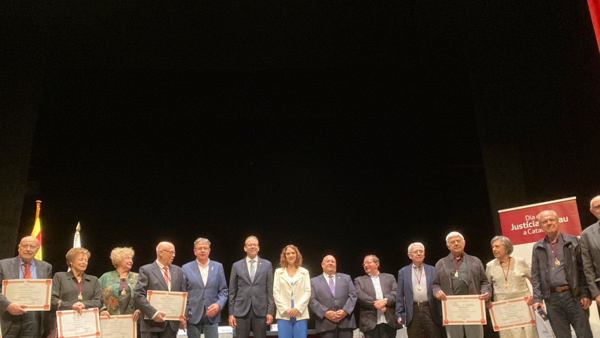 Conmemoración del Día de los Juzgados de Paz, ayer en el teatro L’Amistat de Mollerussa. - DIPUTACIÓ DE LLEIDA