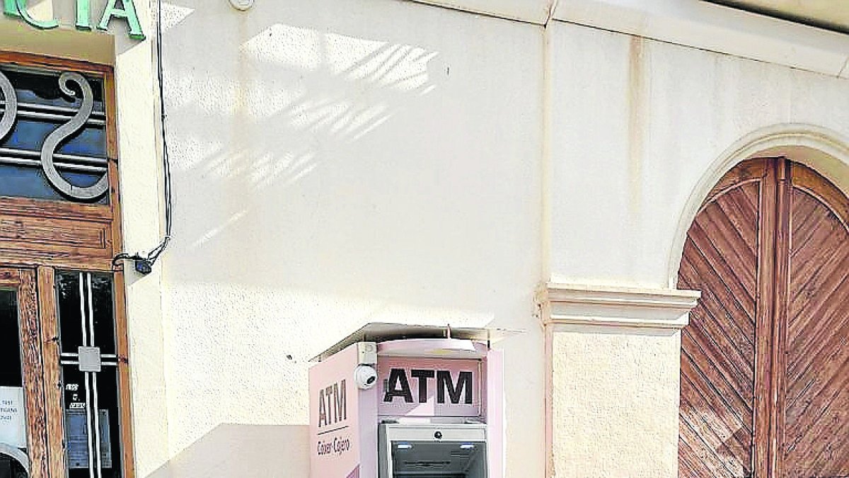 El cajero automático que se ha instalado en Castellnou. - A.C.D.S.