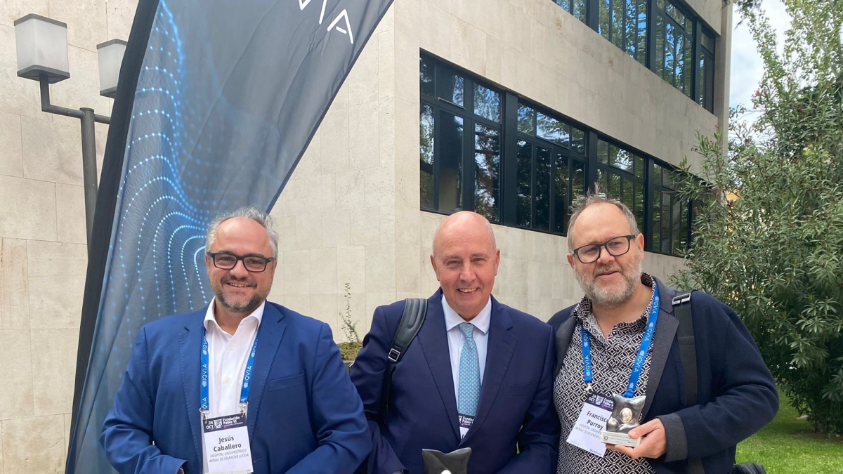 Representantes del Arnau de Vilanova recogieron el premio. - ICS LLEIDA