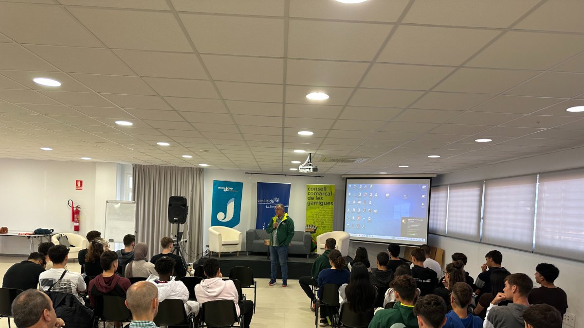 Una de las charlas que se llevaron a cabo en el CEI de Les Borges. - CONSELL COMARCAL DE LES GARRIGUES