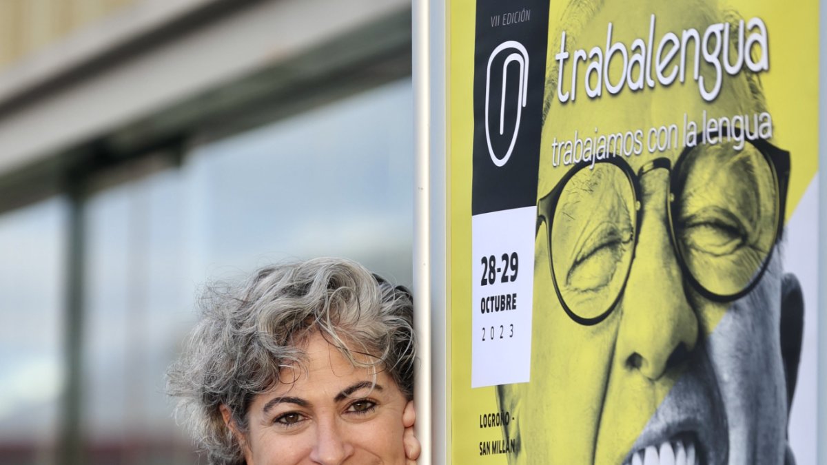 Les últimes tendències en divulgació de la llengua, el llenguatge clar i la intel·ligència artificial centren el congrés Trabalengua 2023, celebrat aquest dissabte a Logronyo, en el que lingüistes, periodistes i escriptors mostren la seua visió sobre les últimes tendències en divulgació de la llengua i l’aposta pel llenguatge clar i la intel·ligència artificial, ha afirmat a EFE una dels seus ponents, la lingüista Cristina Aranda.-EFE/ Raquel Manzanares