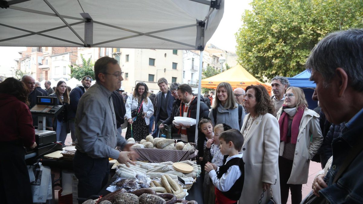 La Fira del Codony va comptar amb uns 90 expositors. - AJUNTAMENT DE TREMP