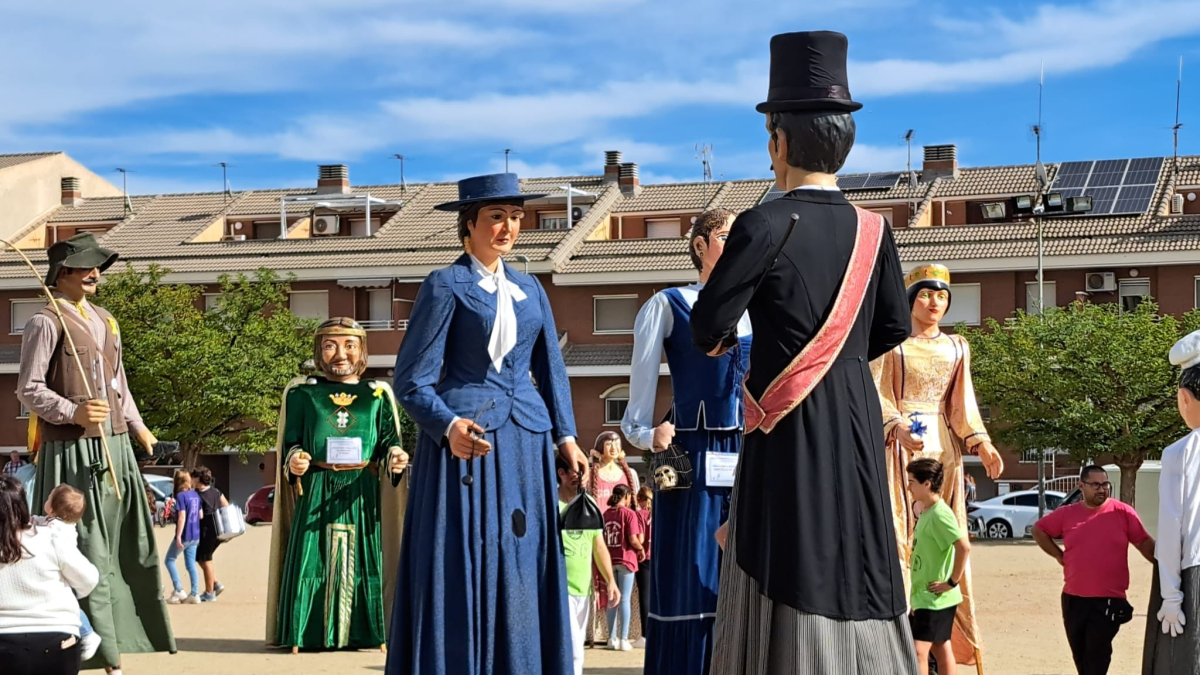 La Colla de Gegants de Torrefarrera celebra el desè aniversari - AJUNTAMENT DE TORREFARRERA