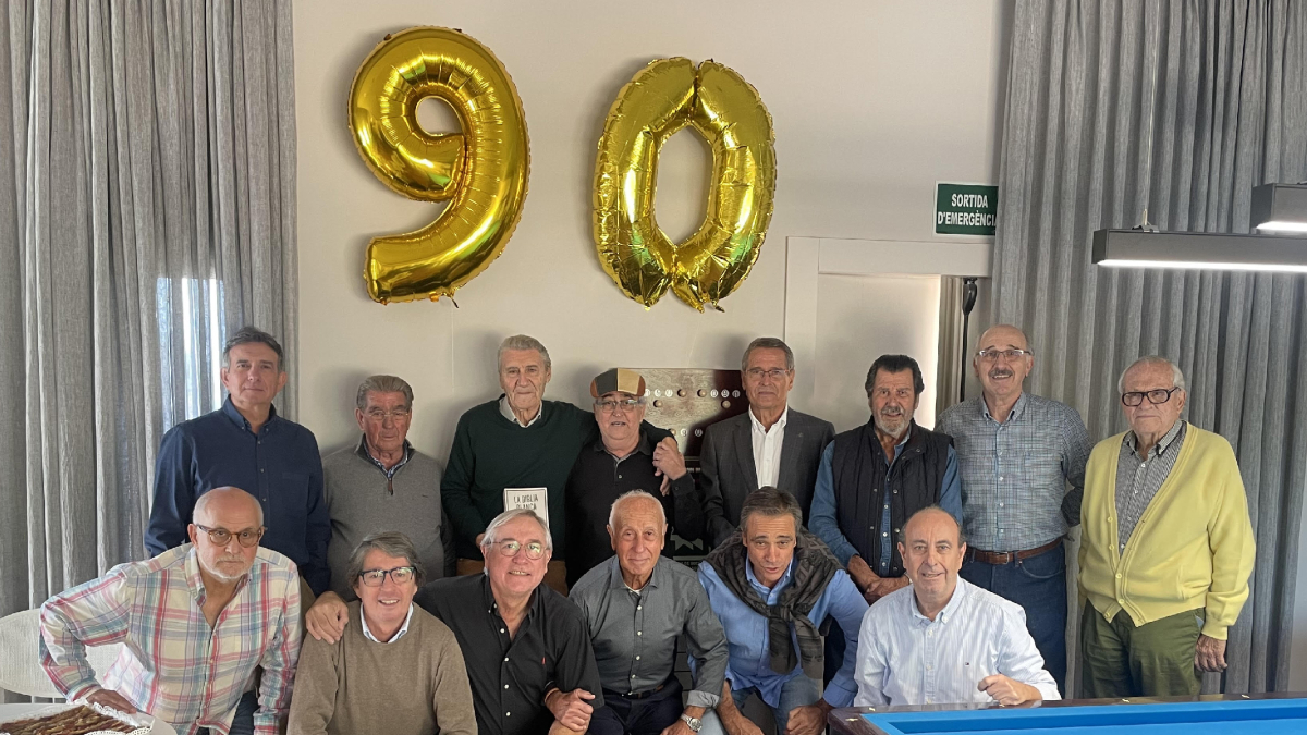 José Antonio Valero, al fondo, el tercero por la izquierda.