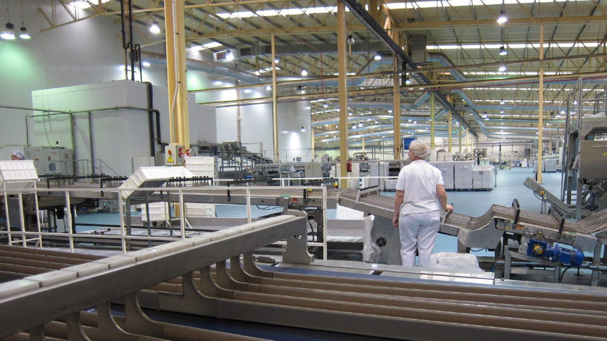 La indústria i els serveis tenen les taxes més altes de rotació. - EUROPA PRESS