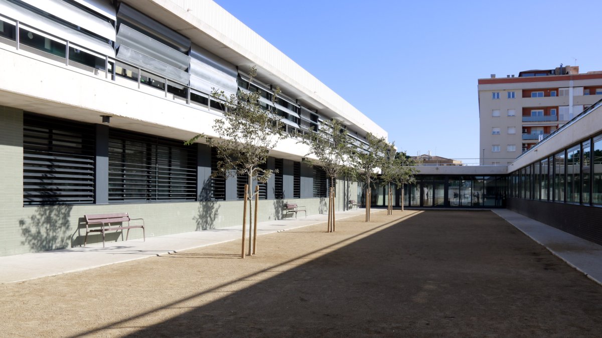 Una zona del pati de la nova escola Minerva de Lleida