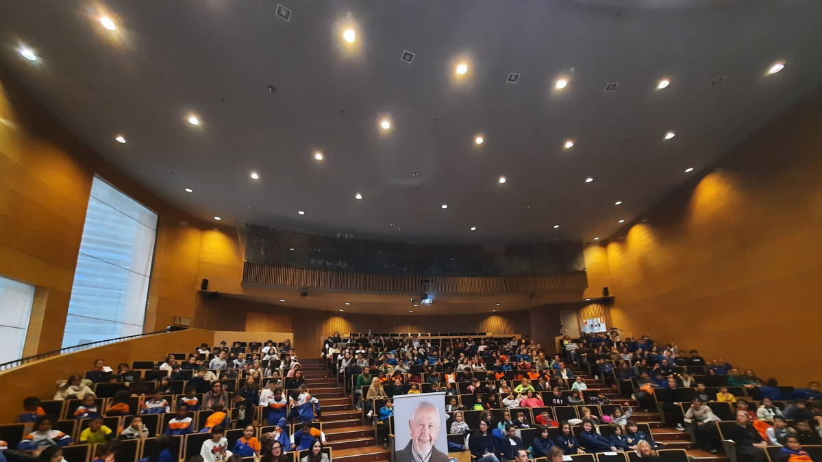 Jornada en la UdL ‘Compartim Vallverdú’, con alumnos de Primaria y Secundaria. - @ANYVALLVERDU