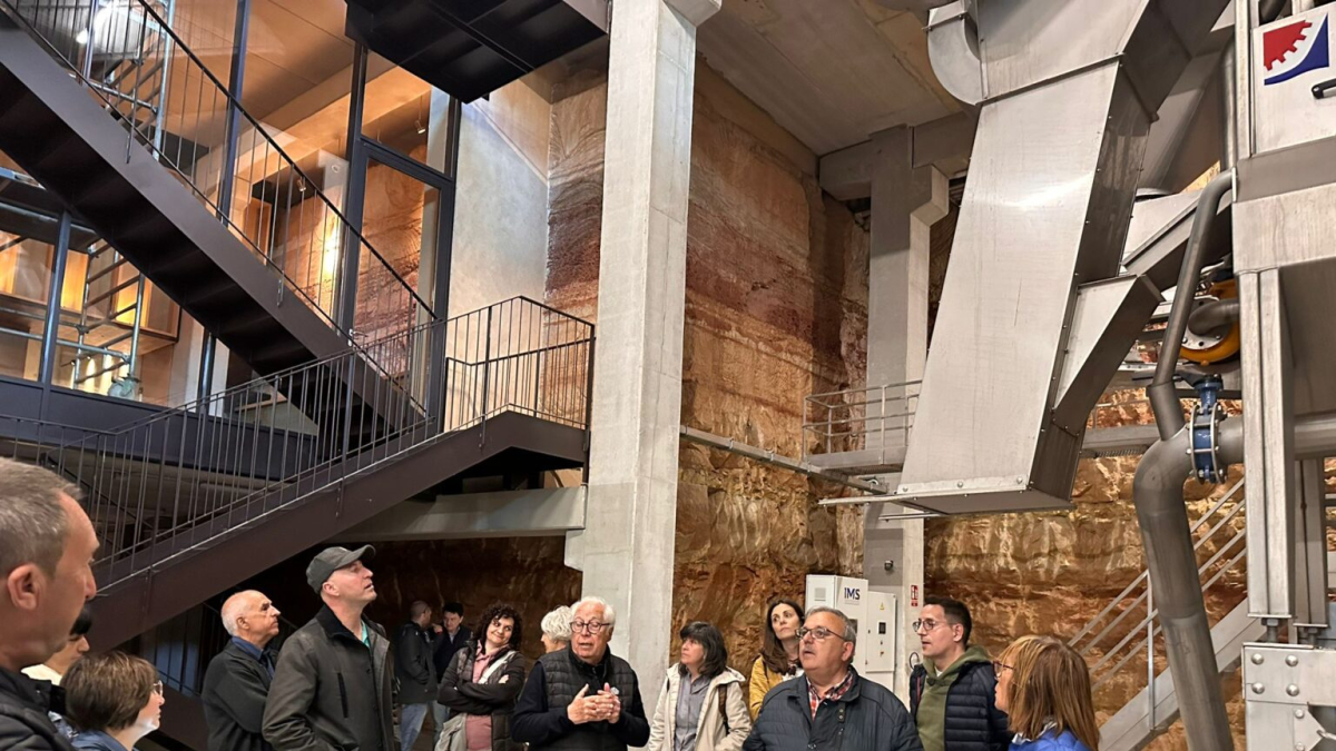 Visita al molino de aceite de Cuadrat Valley en abril del Col·legi de l’Arquitectura Tècnica de Lleida. - COL·LEGI DE L’ARQUITECTURA TÈCNICA DE LLEIDA