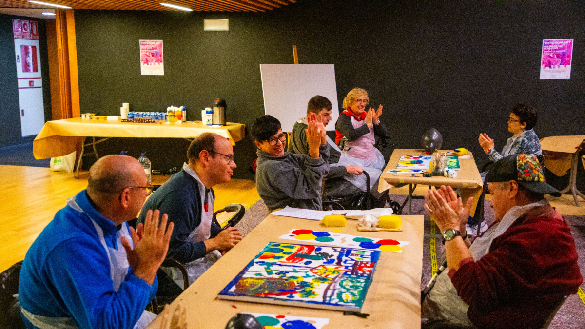 Creacions artístiques de persones amb paràlisi cerebral a l'Orfeó Lleidatà - GERARD HOYAS