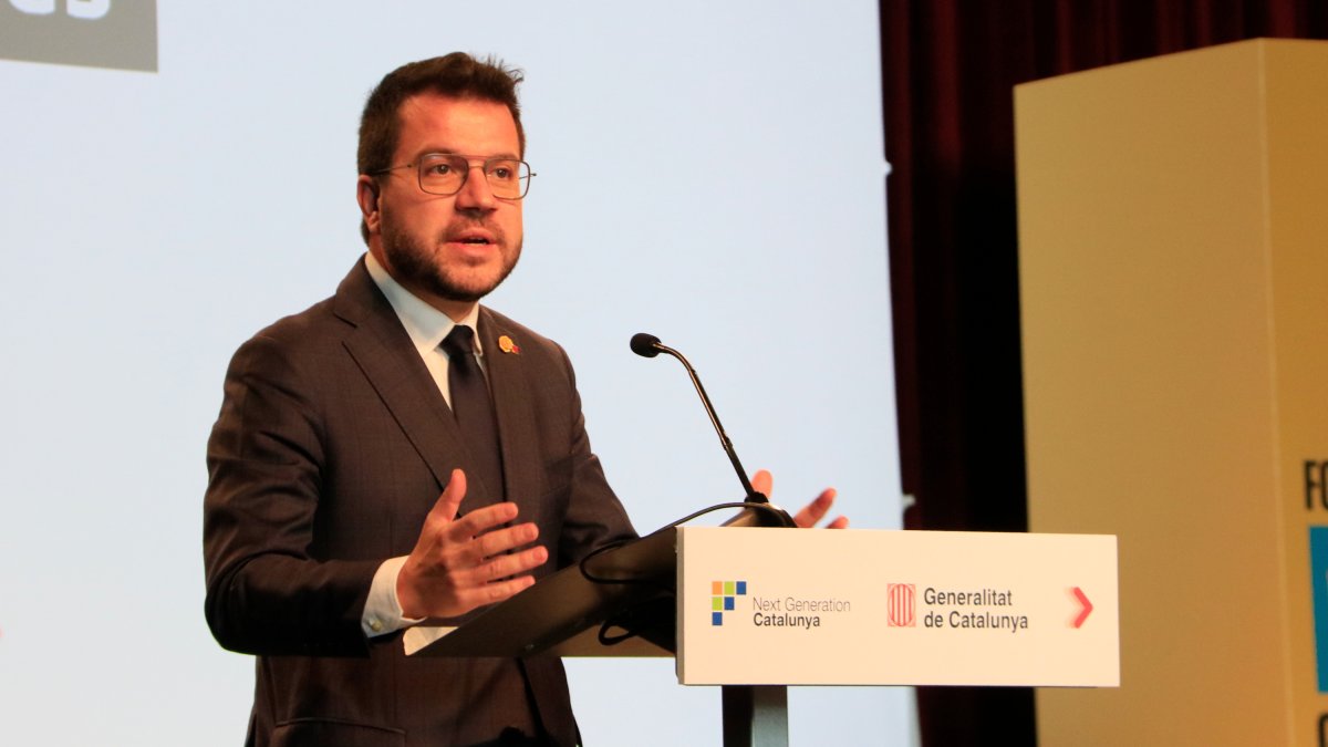El presidente de la Generalitat, Pere Aragonès, interviene en la presentación de la inversión de los fondos Next Generation en proyectos sociales, en el Born Centre de Cultura y Memoria.