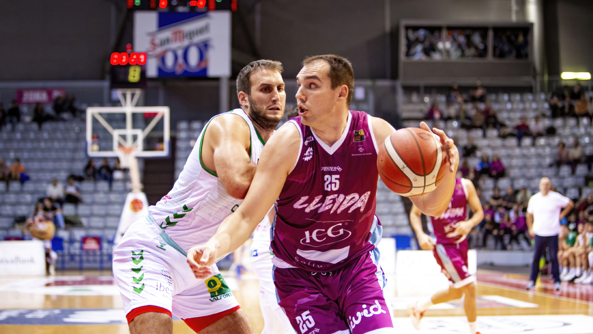 Cameron Krutwig va exhibir tots els seus dots ofensius en un partit redó dels lleidatans