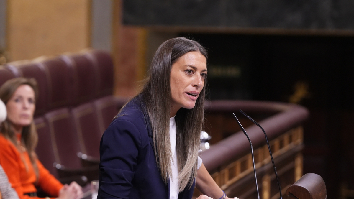 Míriam Nogueras, portaveu de Junts al Congrés dels Diputats, durant el debat d'investidura de Pedro Sánchez.