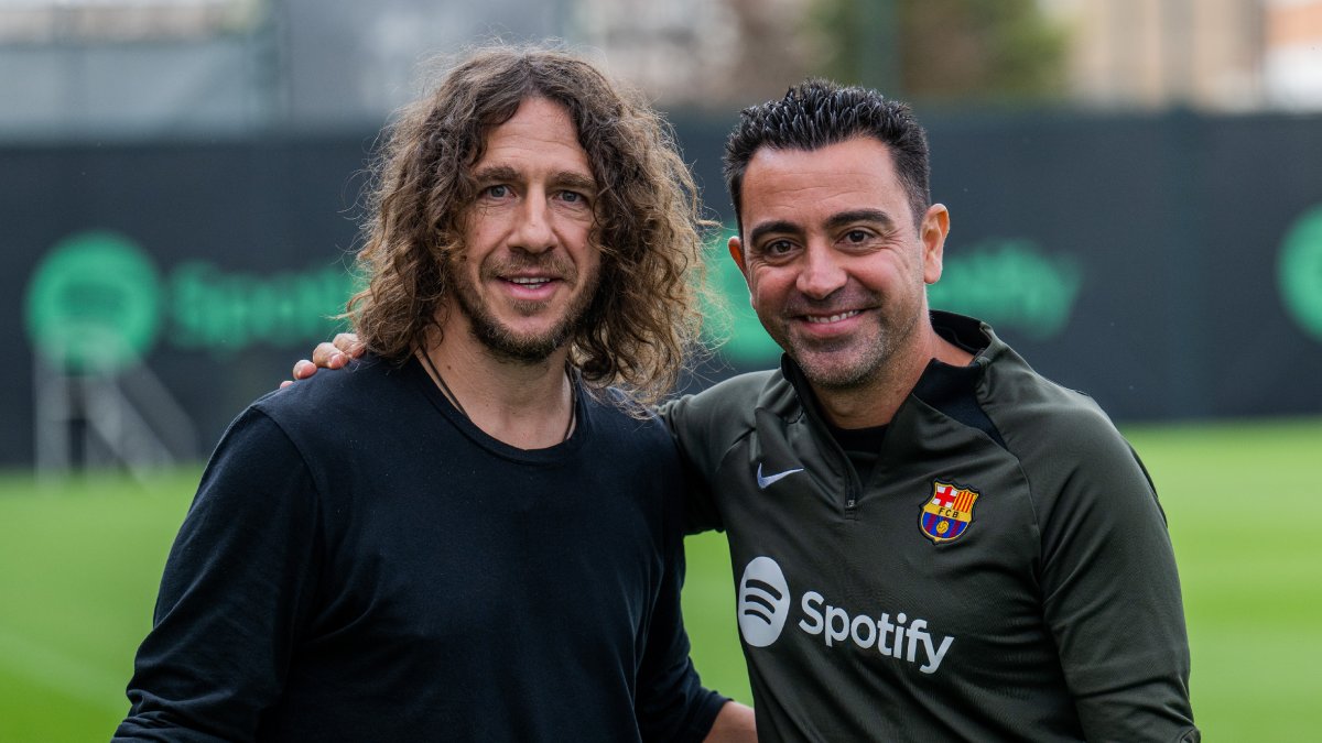 Puyol y Xavi, en las instalaciones de la Ciutat Esportiva azulgrana. - FC BARCELONA