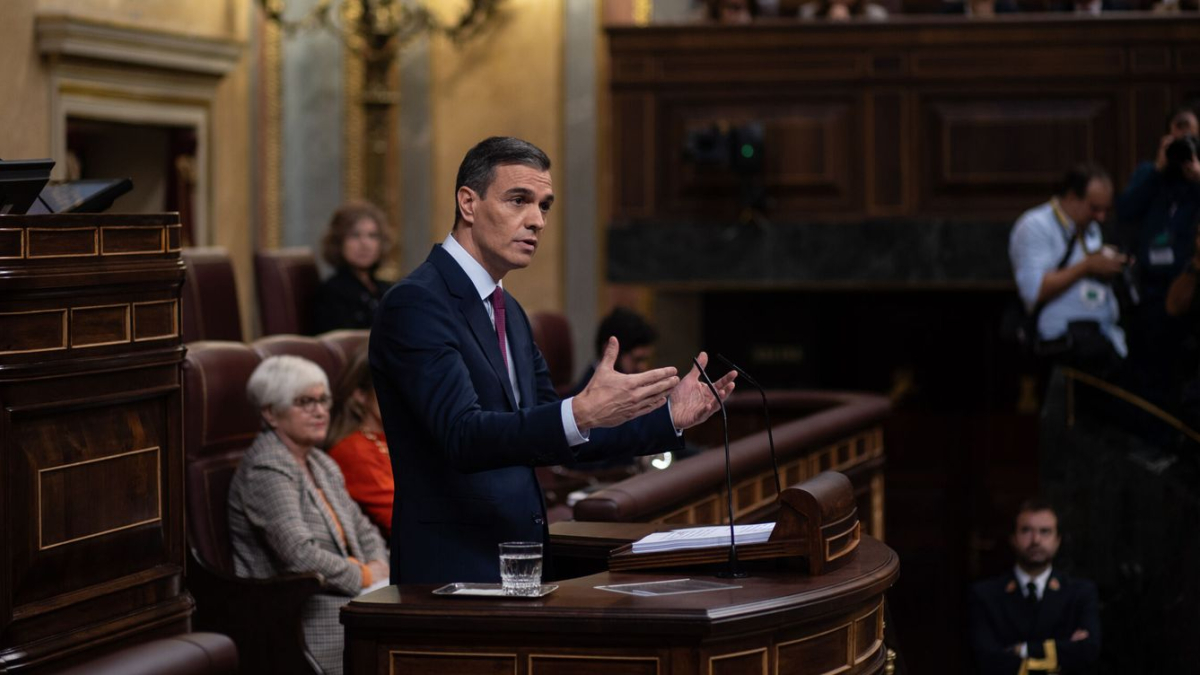Pedro Sánchez en plena intervenció. - SEGRE