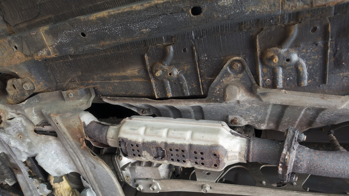 El catalitzador d’un cotxe.