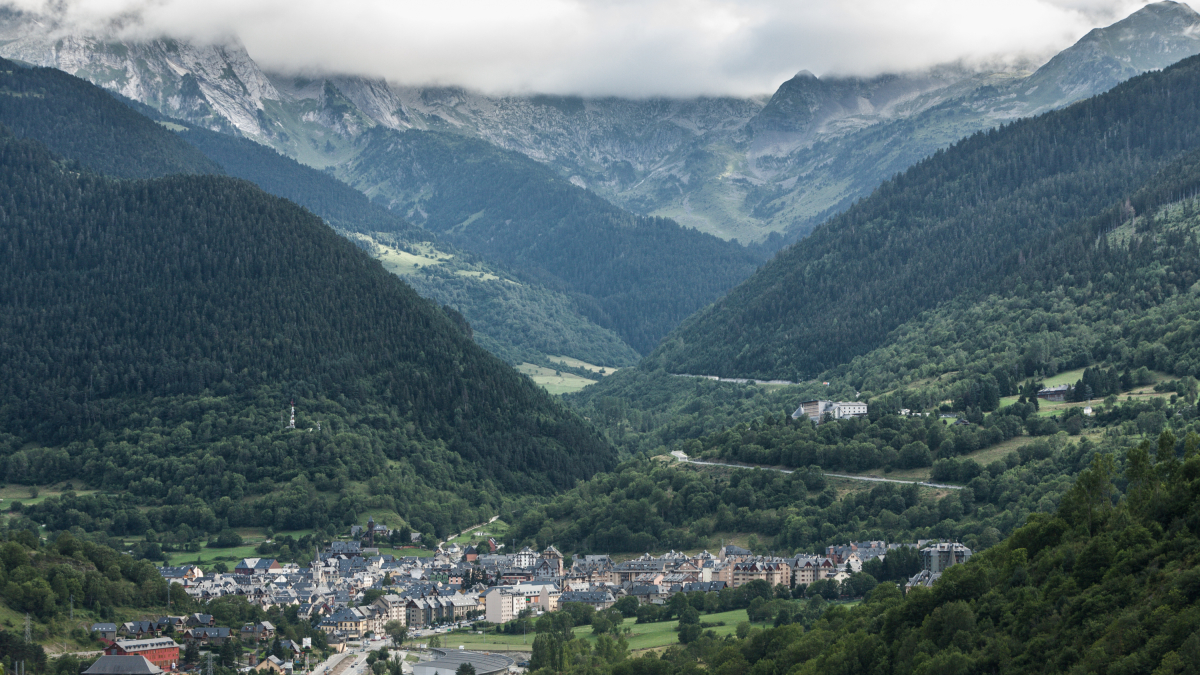 Una vista de Vielha Mijaran