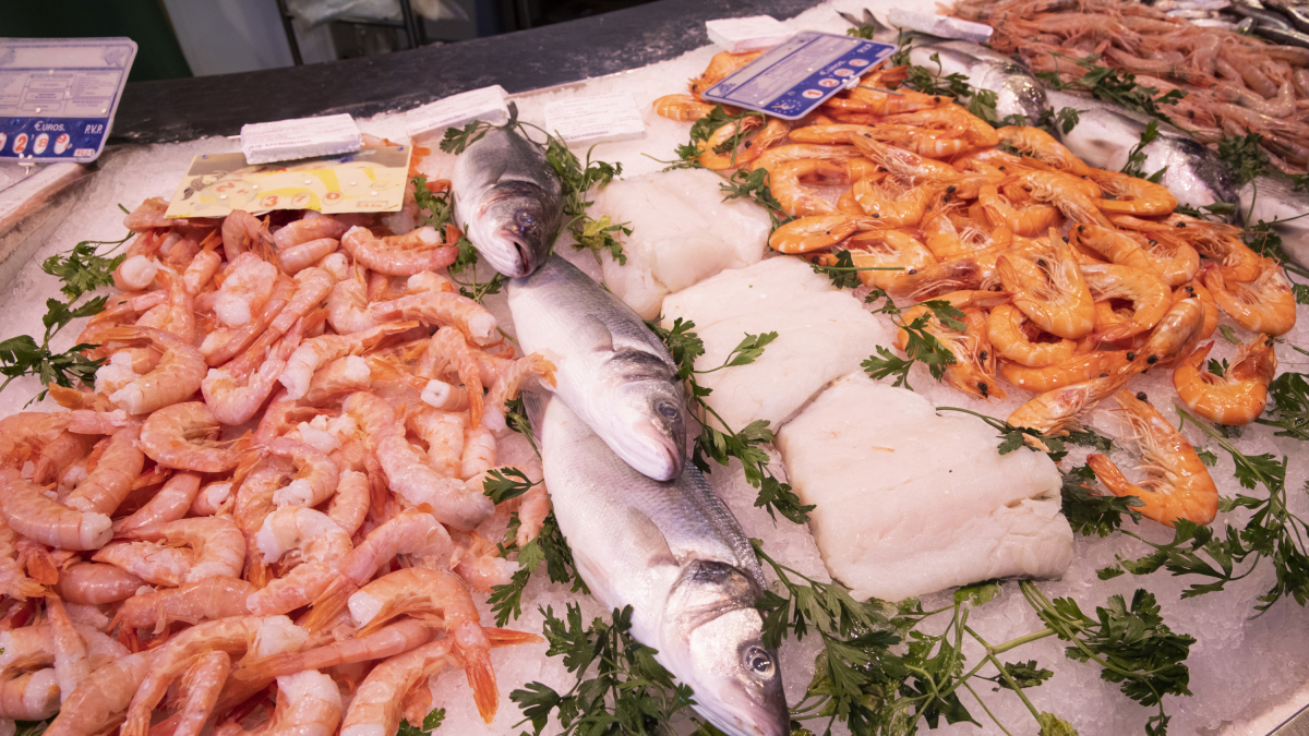 Imatge d’arxiu d’una parada de peix en un mercat. 