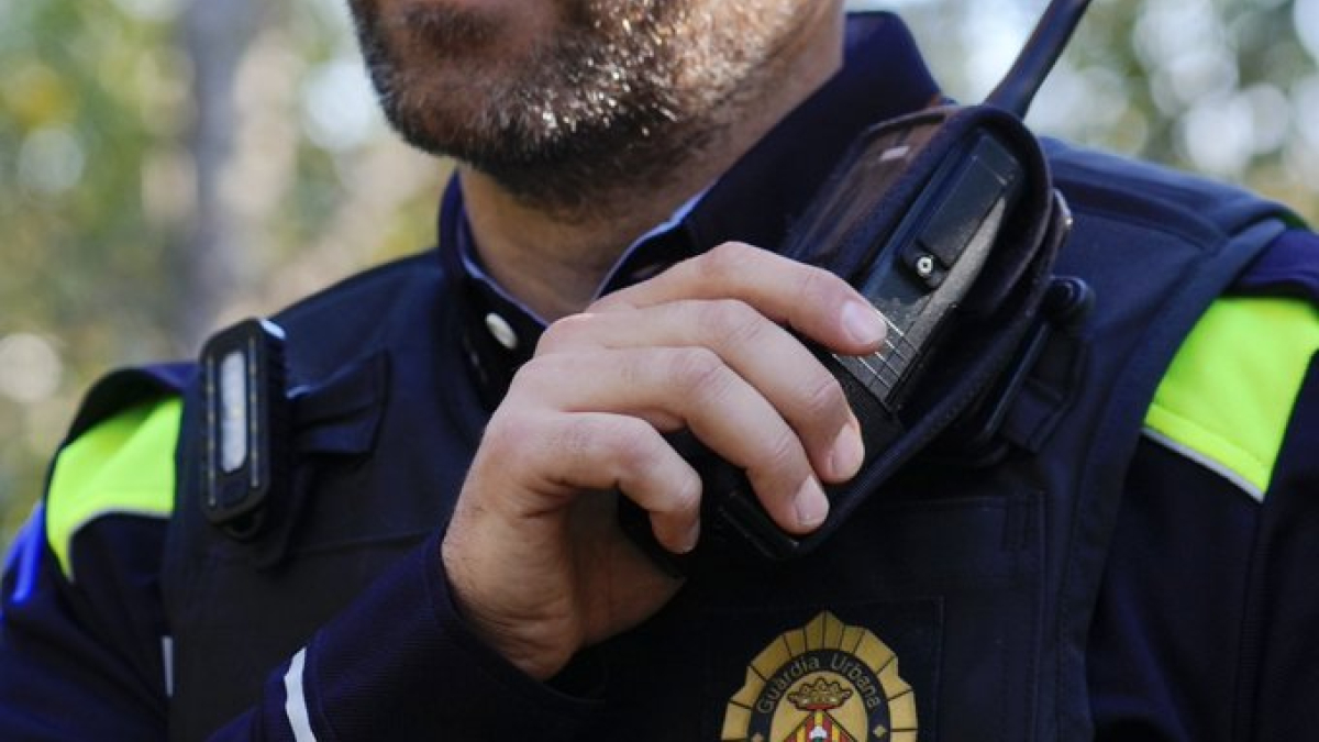 Un agent de la Guàrdia Urbana de Lleida.