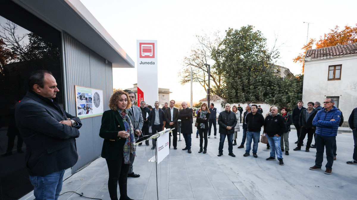 Un momento del acto inaugural de la estación de Juneda.