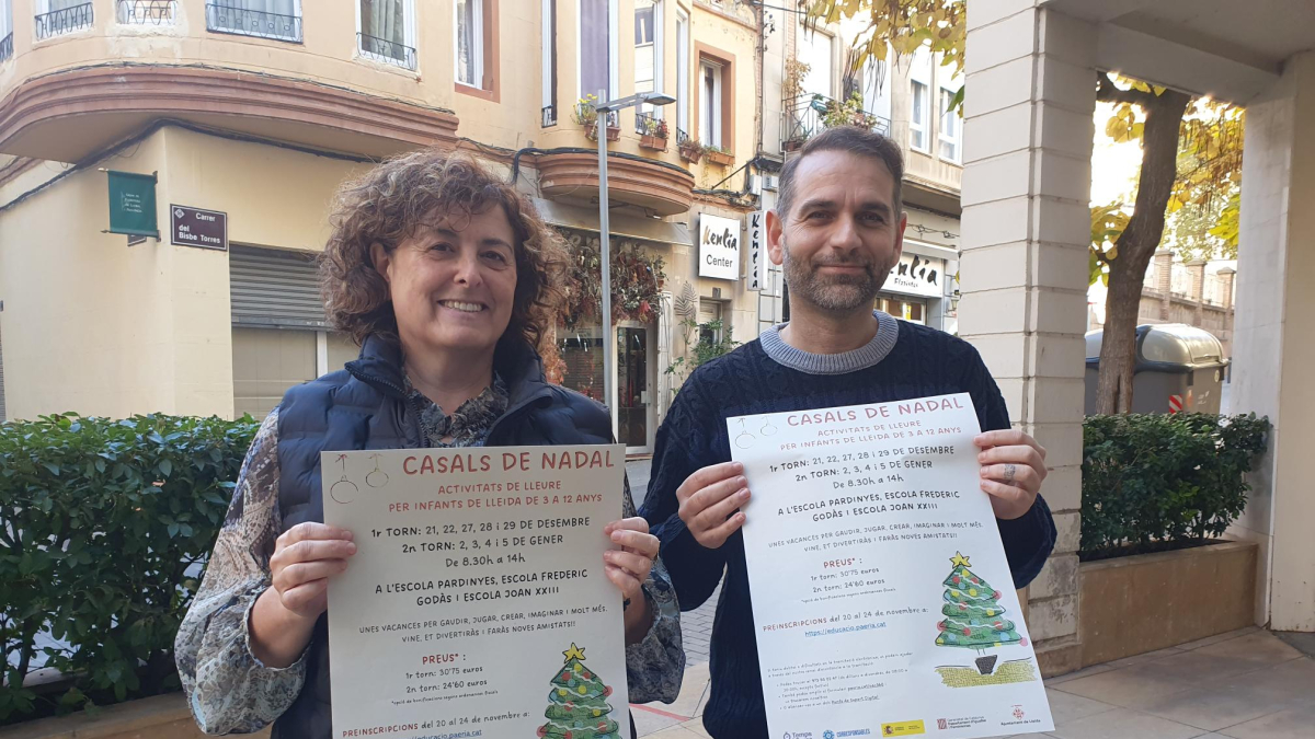 La Paeria presentó ayer los Casals de Nadal. - PAERIA
