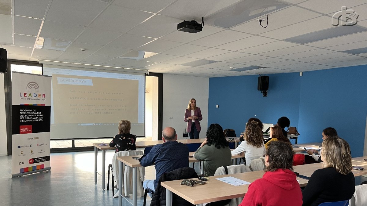 El taller sobre com parlar en públic al CEI de Balaguer. - CC N