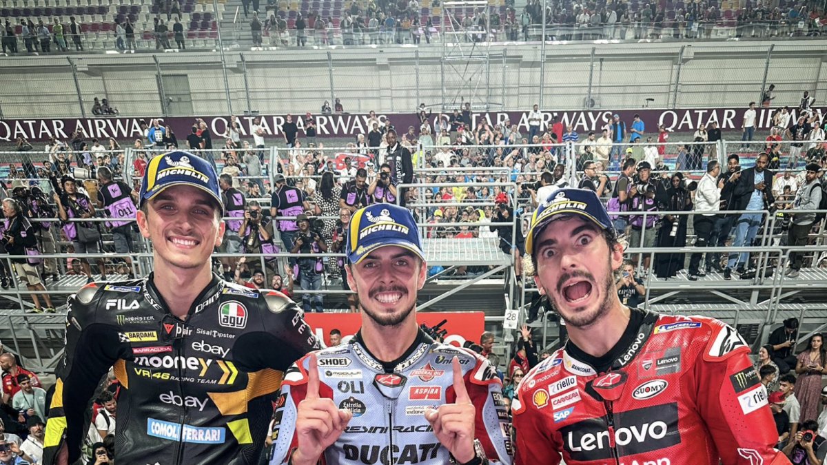 Els italians Fabio di Giannantonio, Pecco Bagnaia i Luca Marini van pujar al podi a Lusail. - MOTOGP