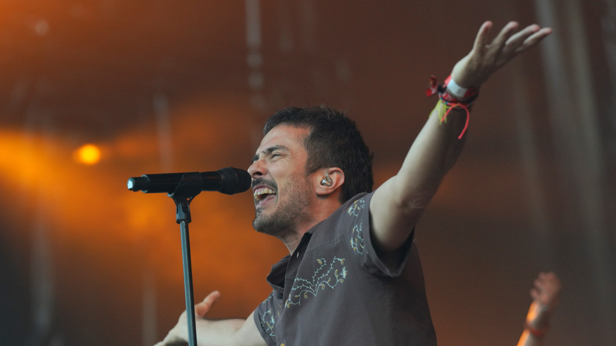 El cantante de Vetusta Muerta, Pucho, durante un concierto.