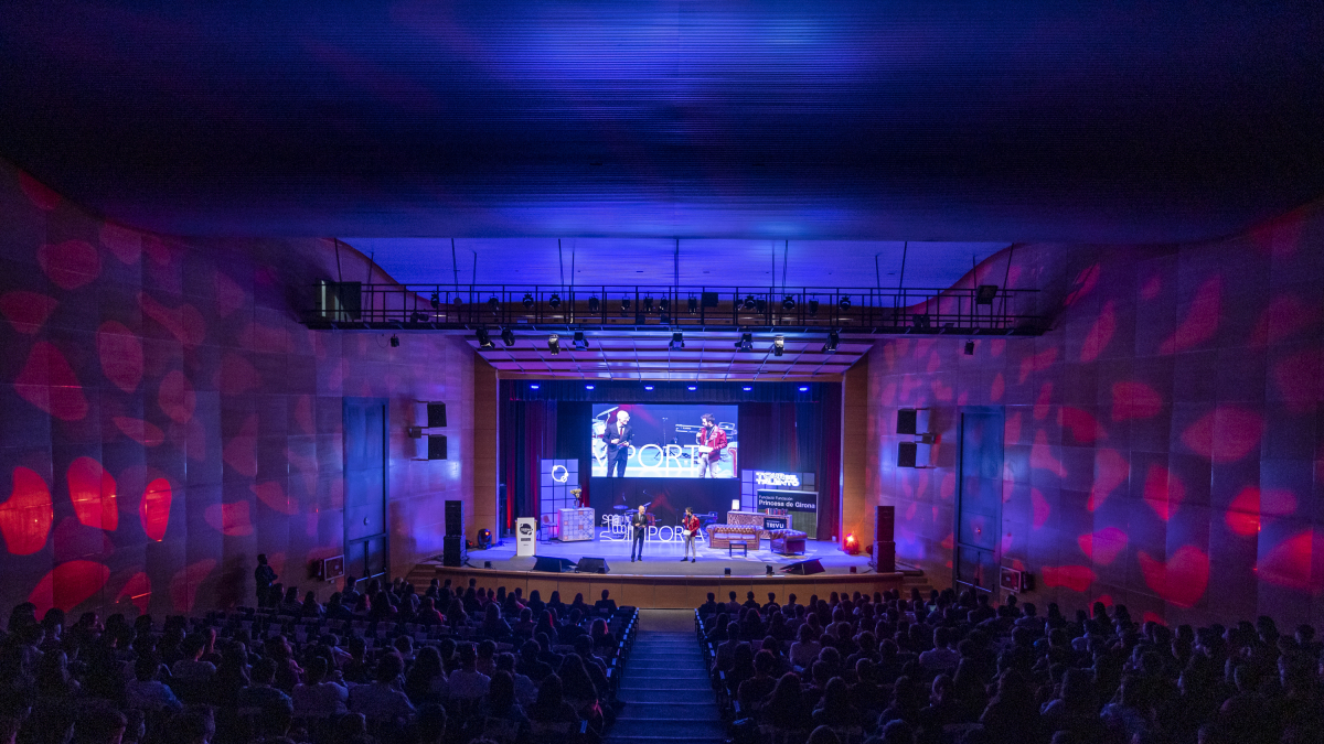 Un acto de una edición anterior del Tour del talento.