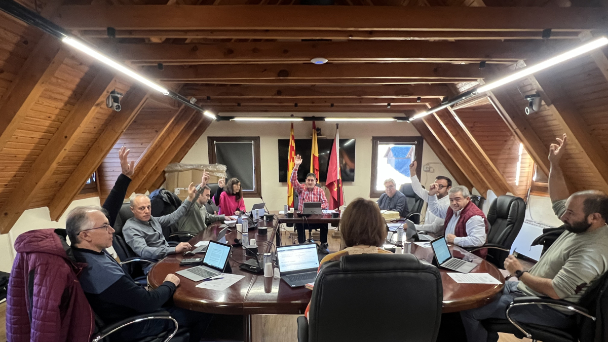 El ple de l'ajuntament de Naut Aran.