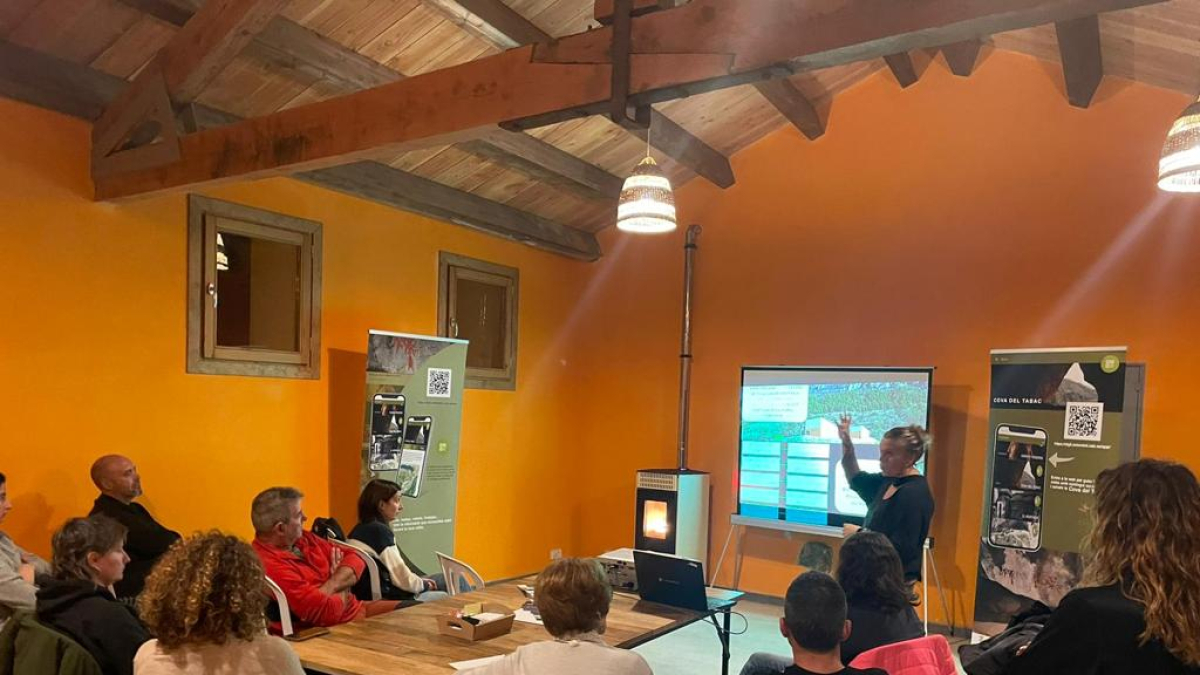 Primera formación que se ha llevado a cabo esta semana. - A. CAMARASA