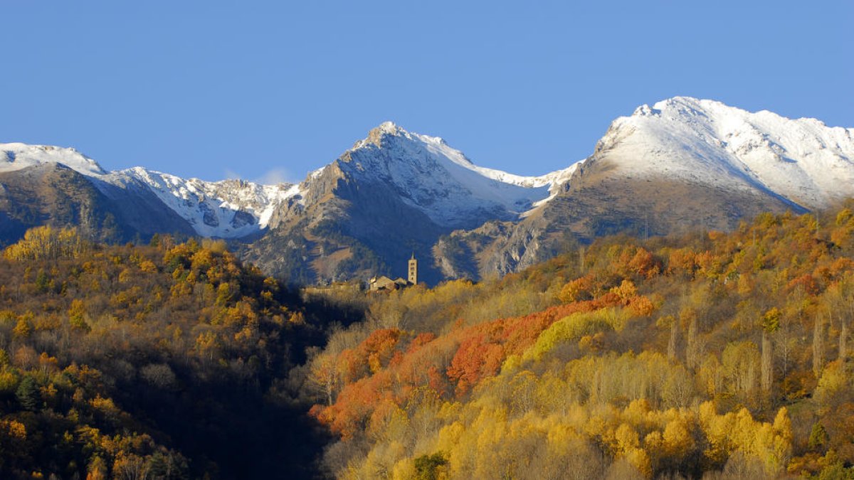 Pianos a quatre mans. Els pianistes Carles Marigó i Marco Mezquida presentaran el seu projecte a quatre mans Les set fulles del faig a l’església de Son.