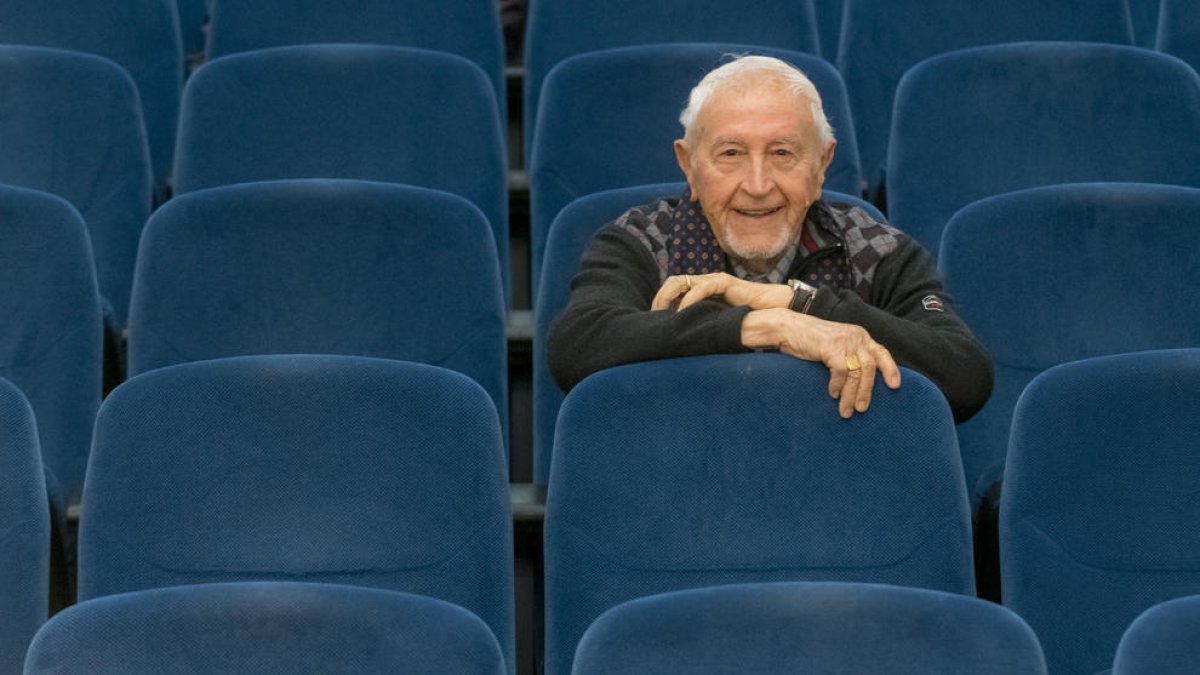 Josep Vallverdú: “Sempre havia volgut ser guionista de cine i amb 95 anys he fet un guió”
