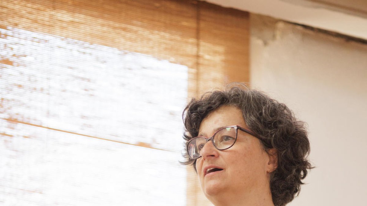 Olga Tragant : “Tothom pot ballar encara que no tingui flexibilitat, la dansa surt de dins”