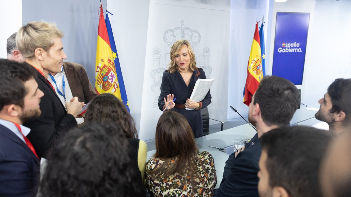 La portavoz de Moncloa, Pilar Alegría, atiende a los medios tras el Consejo de Ministros de ayer. - EUROPA PRESS