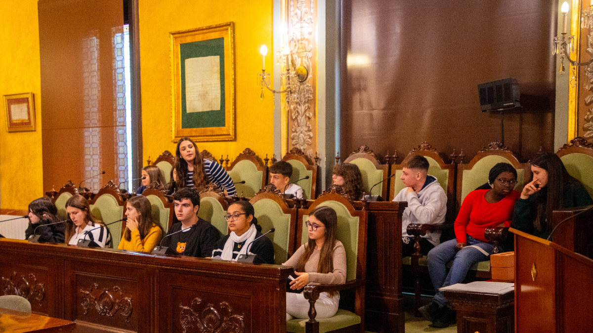 Algunos de los jóvenes participantes en el Plenari de la Infancia i l’Adolescència. - GERARD HOYAS