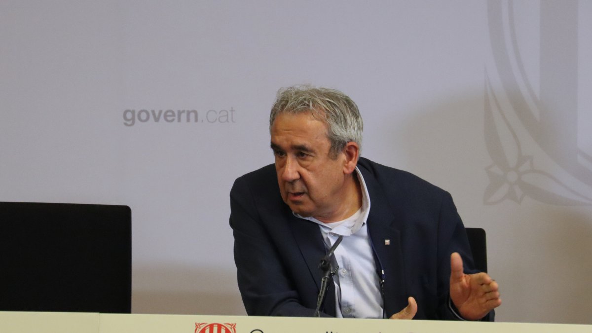 El secretari de Transformació Educativa, Ignasi García Plata, en una roda de premsa