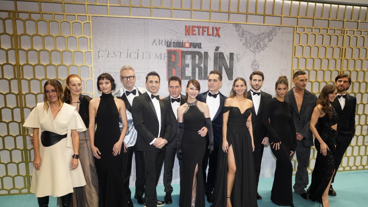 El elenco durante el preestreno de la serie, el mes de noviembre. - EUROPAPRESS